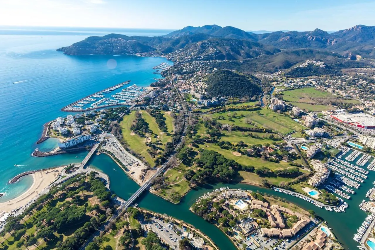 Pullman Cannes Mandelieu Отель
