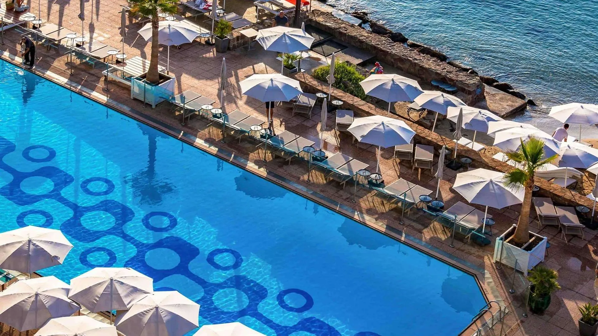 Pullman Cannes Mandelieu Royal Casino 4*,